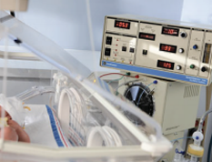 Máy thở cao tần dùng cho trẻ nhỏ và trẻ sơ sinh - 3100A